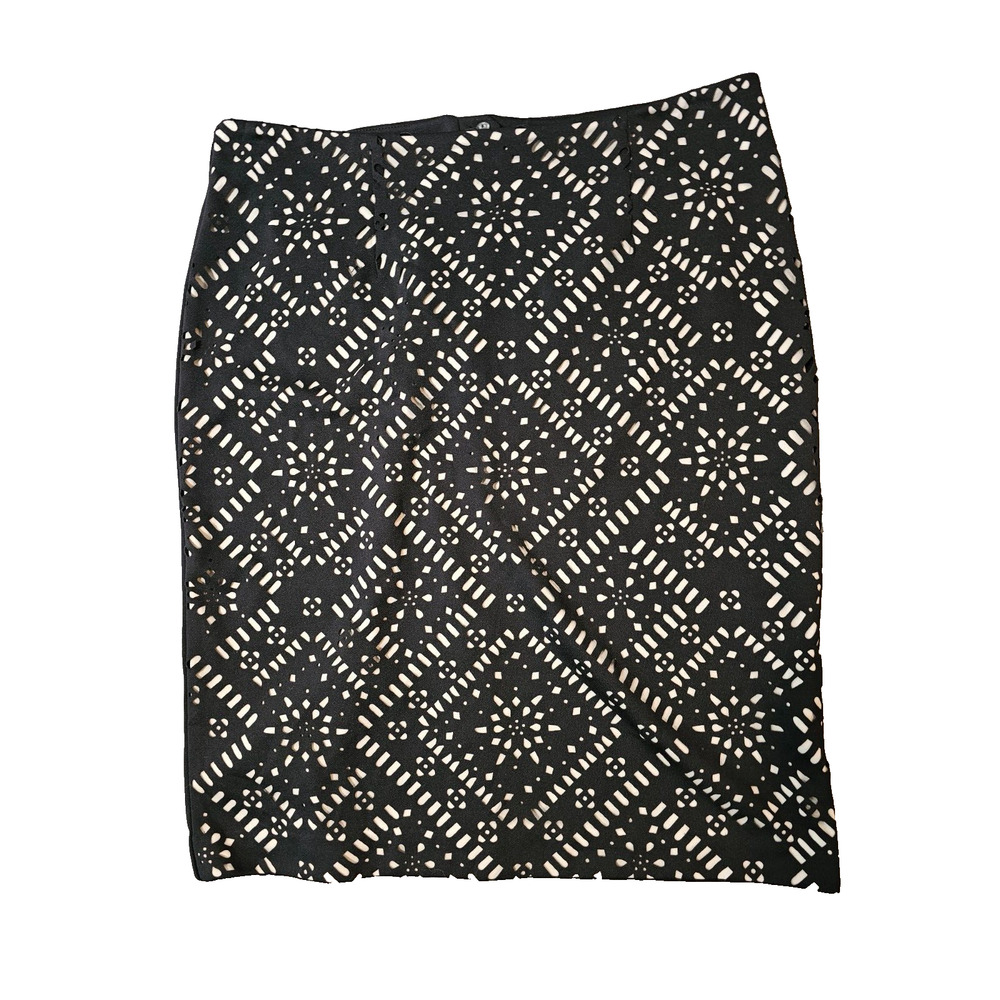 New No Tags Chico's Cutwork Pencil MIDI Skirt Black Size 2.5 (14) Very Stretchy